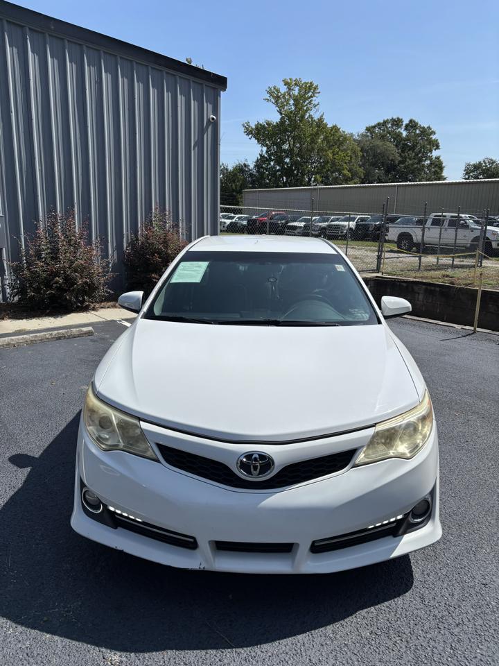 Toyota Camry SE 2013