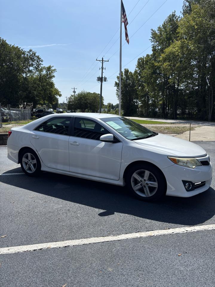 Toyota Camry SE 2013
