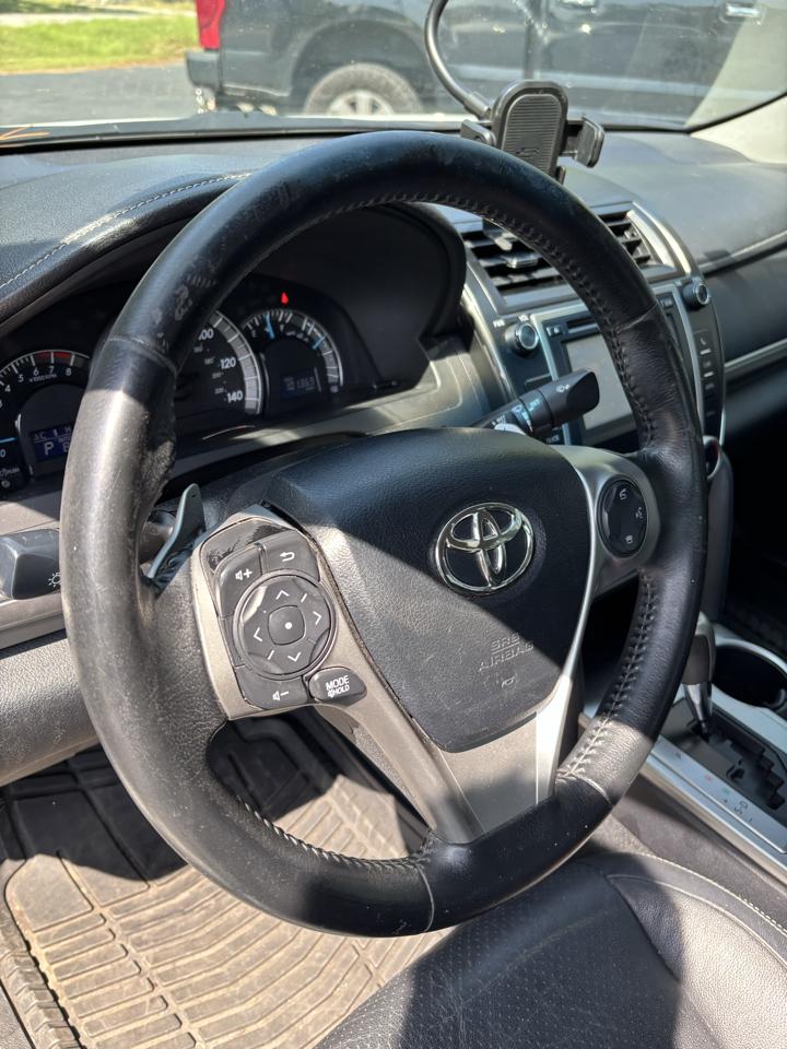 Toyota Camry SE 2013