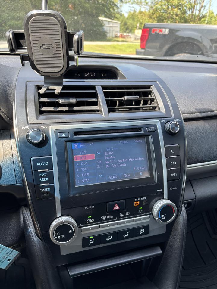 Toyota Camry SE 2013