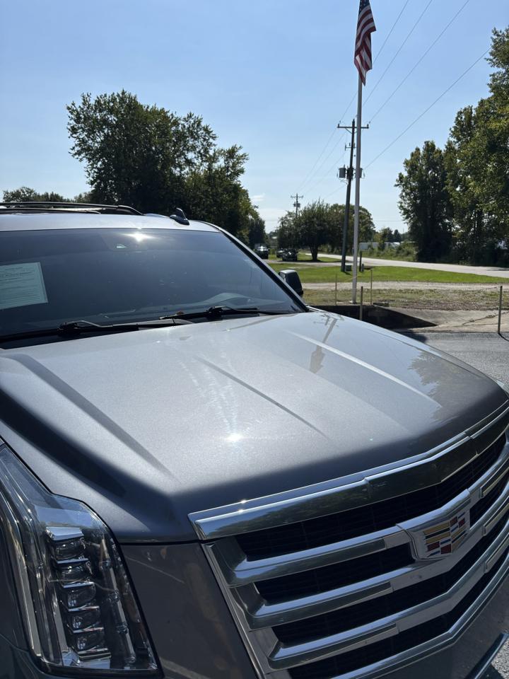 Cadillac Escalade 4WD 4dr Luxury 2019