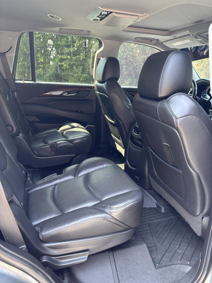 Cadillac Escalade 4WD 4dr Luxury 2019