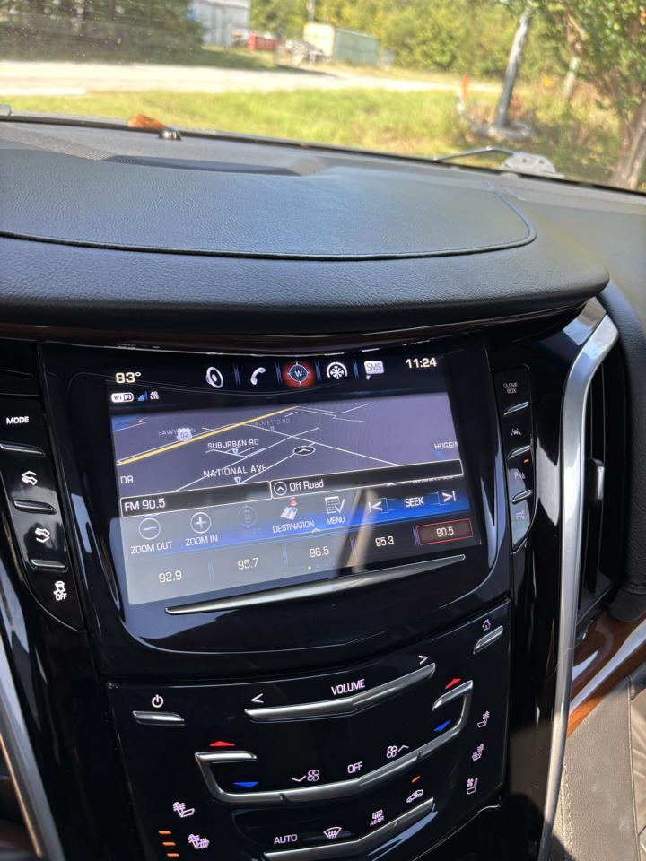 Cadillac Escalade 4WD 4dr Luxury 2019