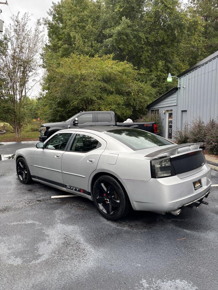 Dodge Charger 4dr Sdn SRT8 RWD 2007