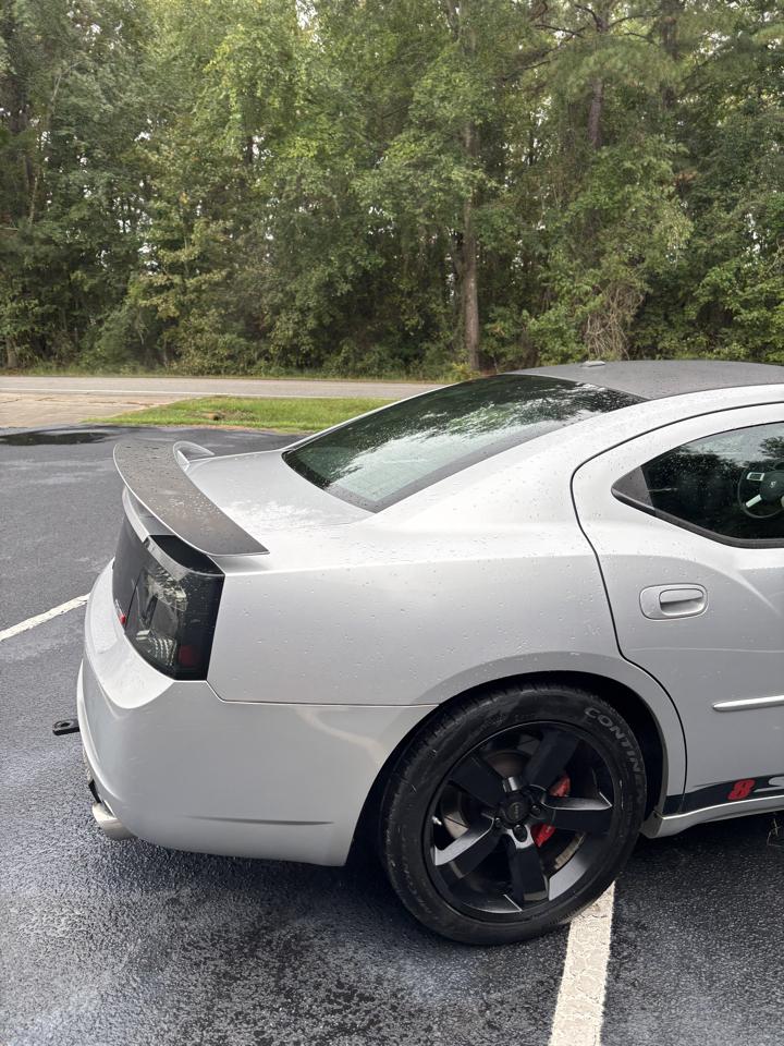 Dodge Charger 4dr Sdn SRT8 RWD 2007
