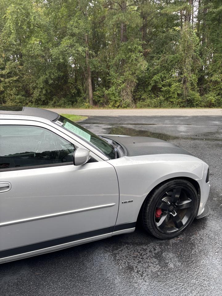 Dodge Charger 4dr Sdn SRT8 RWD 2007