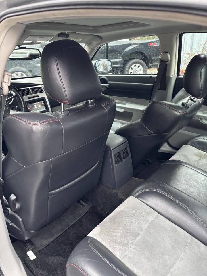 Dodge Charger 4dr Sdn SRT8 RWD 2007