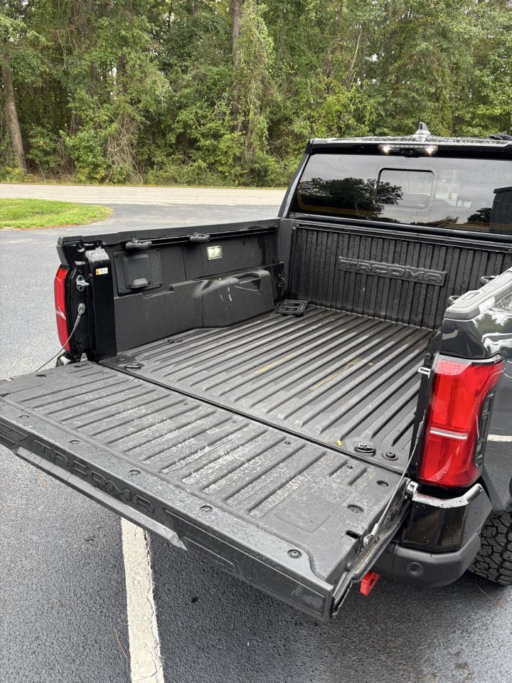 Toyota Tacoma 4WD TRD Sport Hybrid Double Cab 5' Bed AT (Natl) 2025