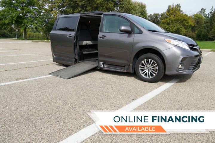 2020 Toyota Sienna Limited Premium 7-Passenger