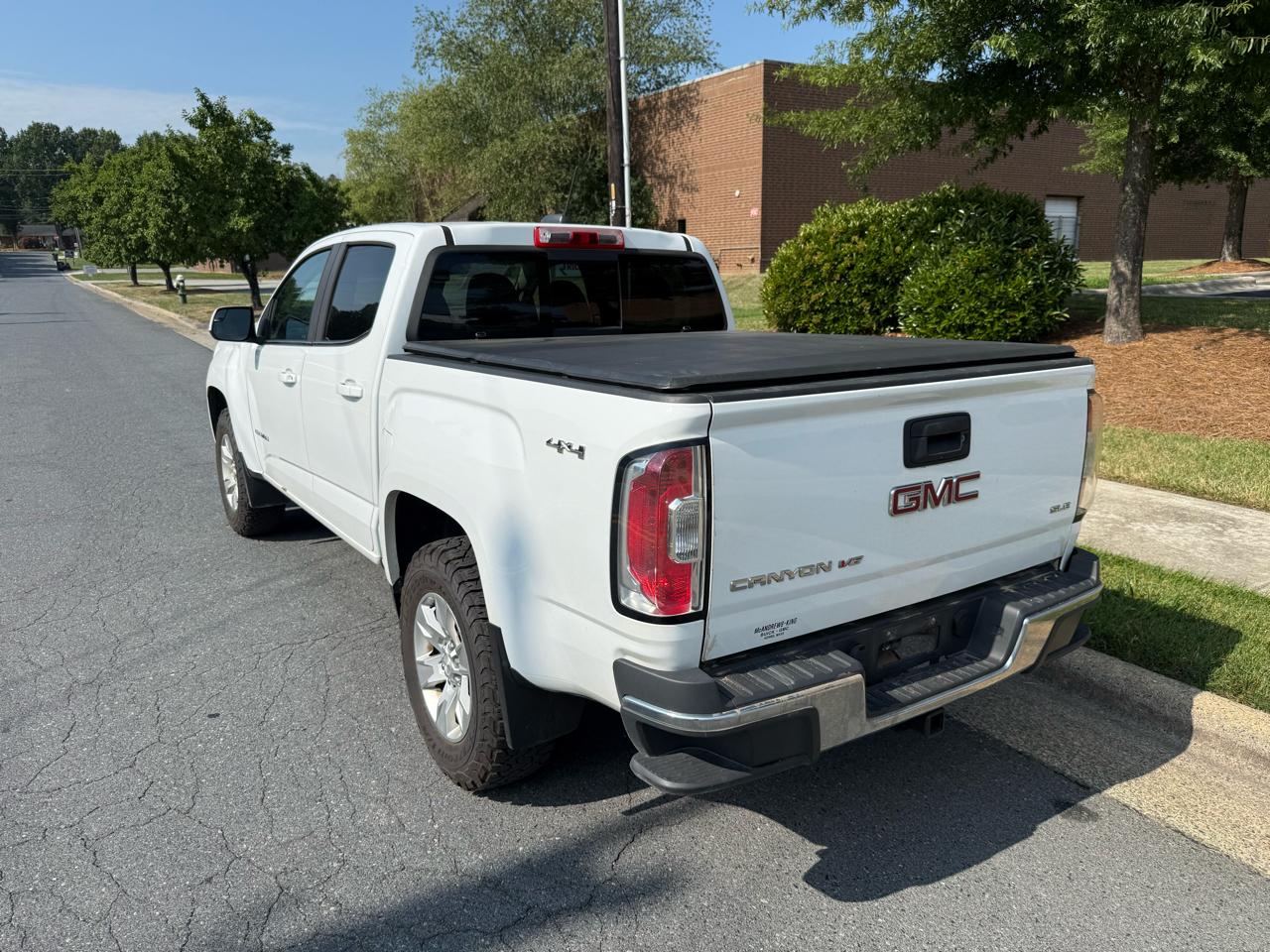 2018 GMC Canyon SLE - Photo 9