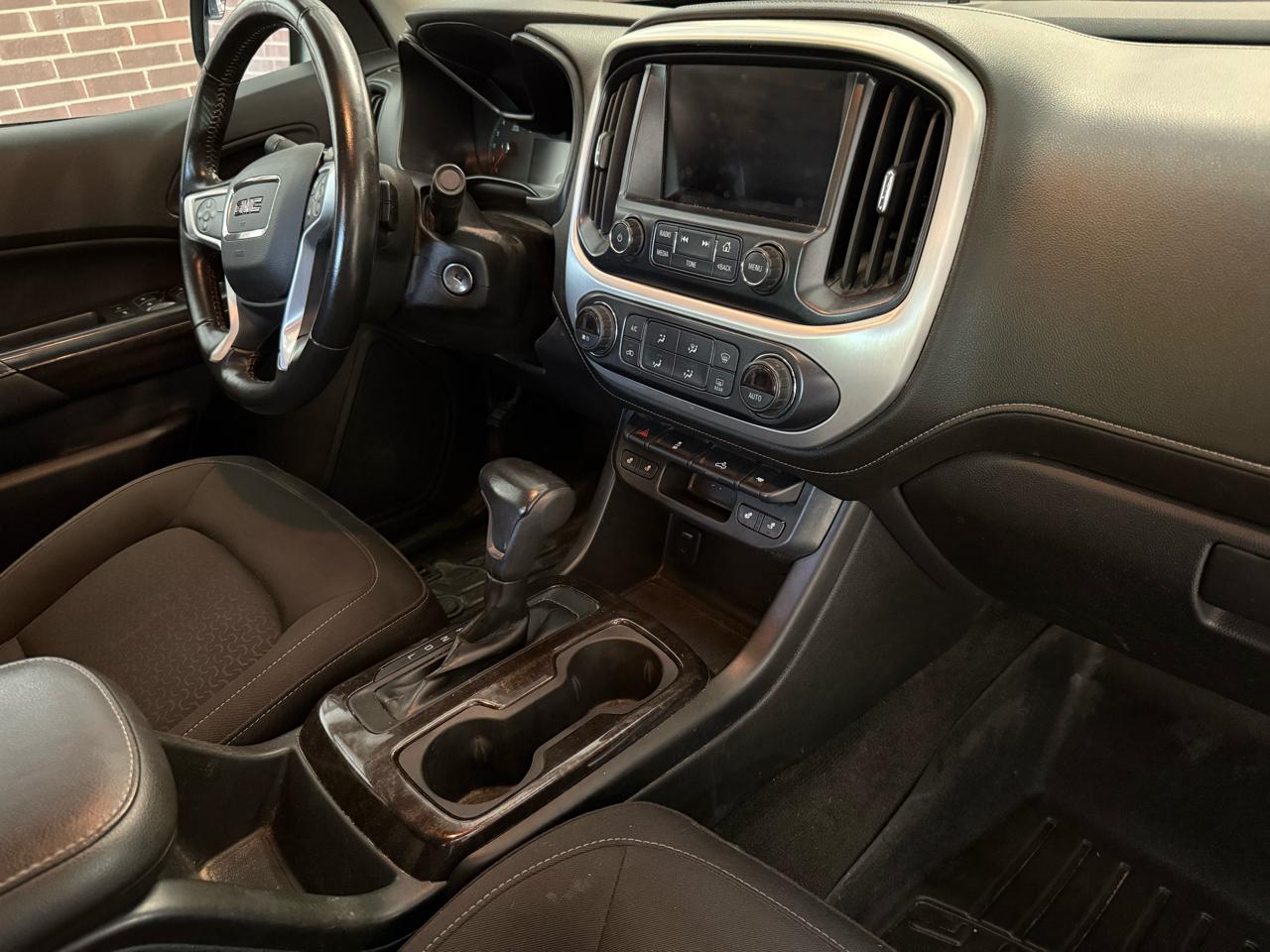 2018 GMC Canyon SLE - Photo 11