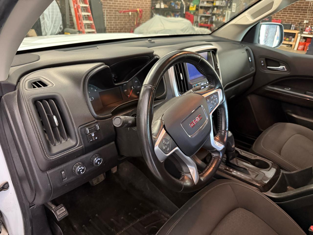 2018 GMC Canyon SLE - Photo 15