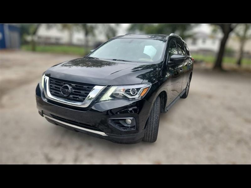 2020 Nissan Pathfinder SV