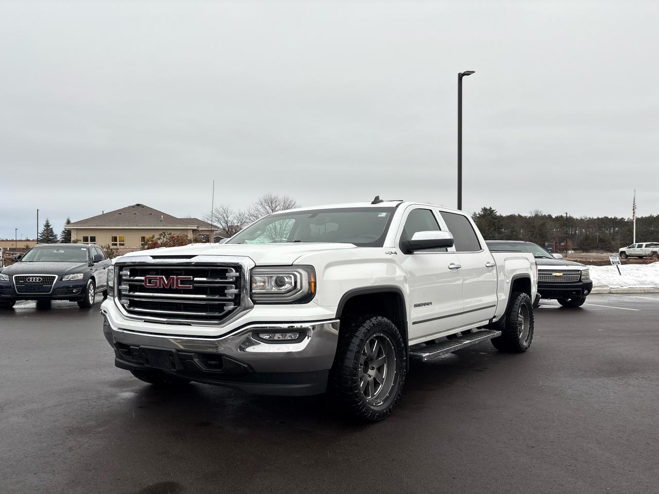 2018 GMC Sierra 1500 SLT Crew Cab Short Box 4WD