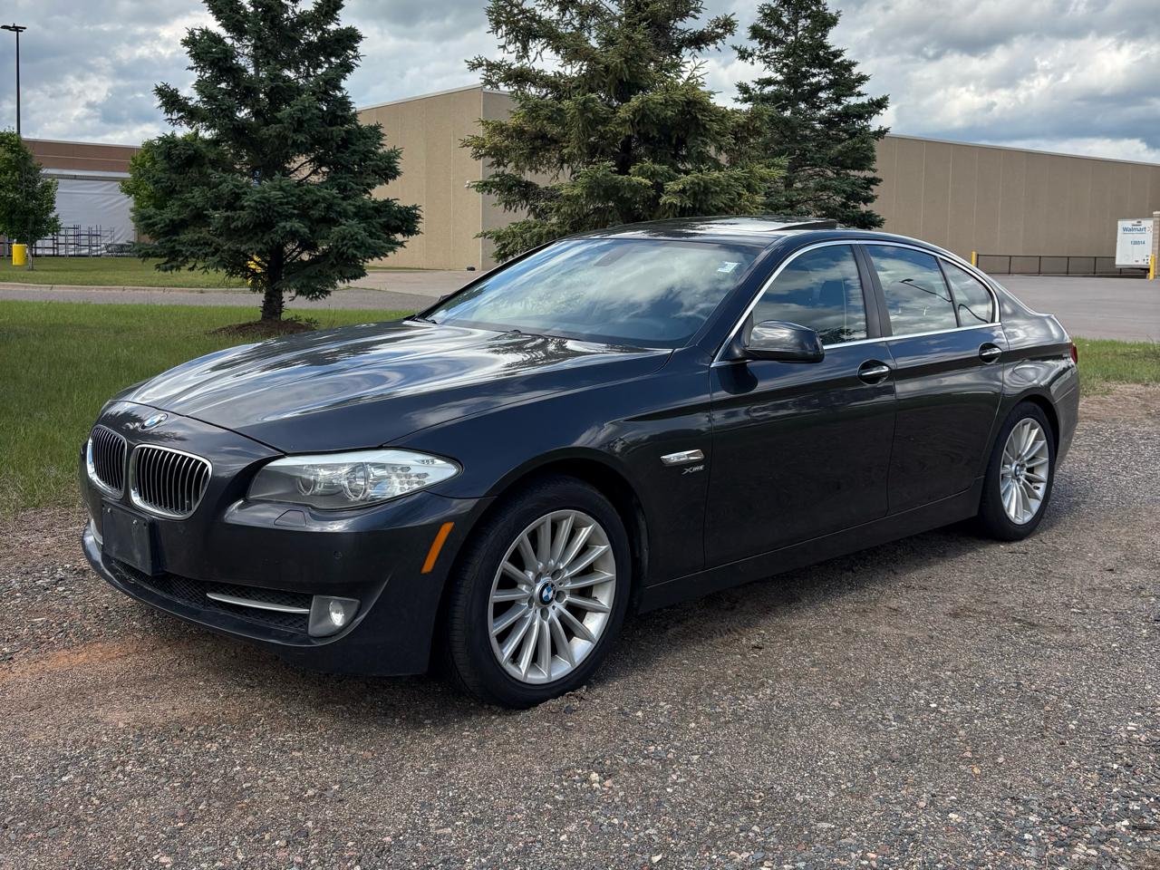 2012 BMW 5 Series 535i xDrive Sedan's photo