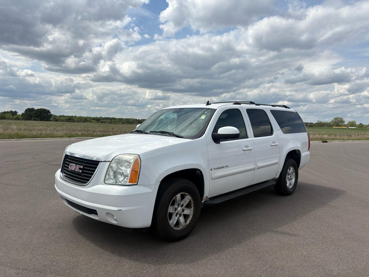 2007 GMC Yukon's photo