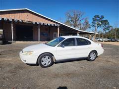 2005 Ford Taurus 
