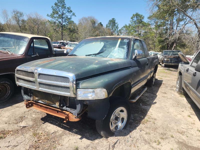 1996 Dodge Ram 1500 ST Club Cab 6.5-ft. Bed 4WD