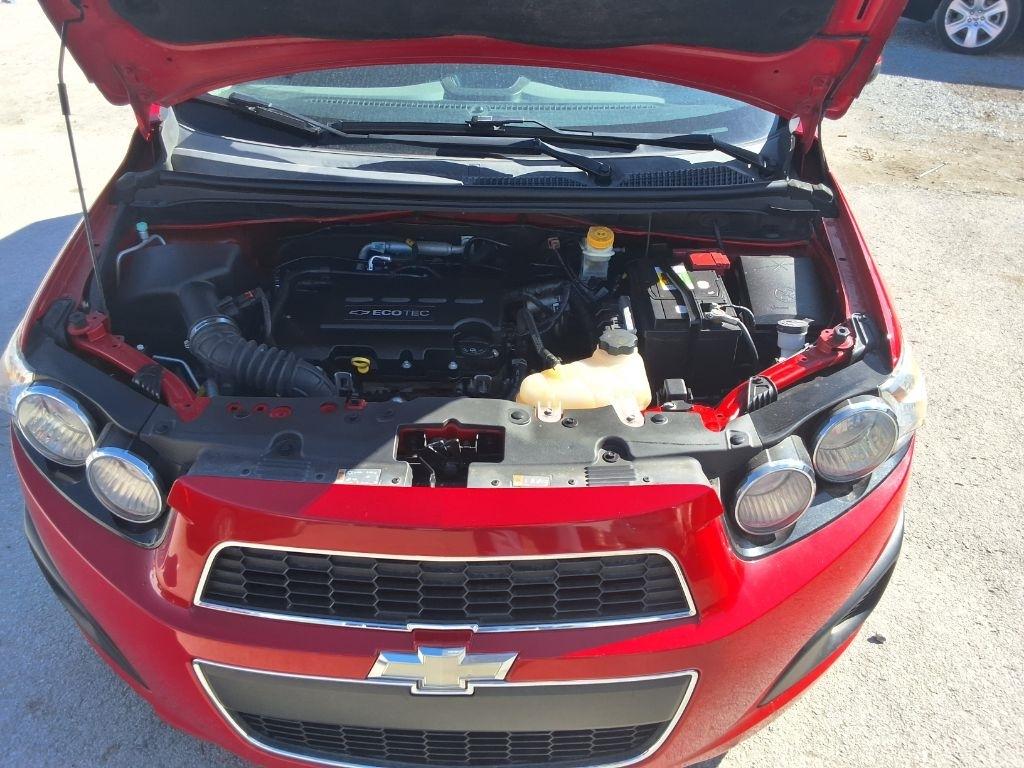 Chevrolet Sonic 2LT 5-Door 2012