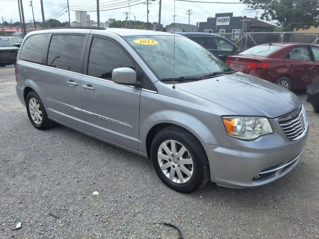 Chrysler Town & Country Touring 2013