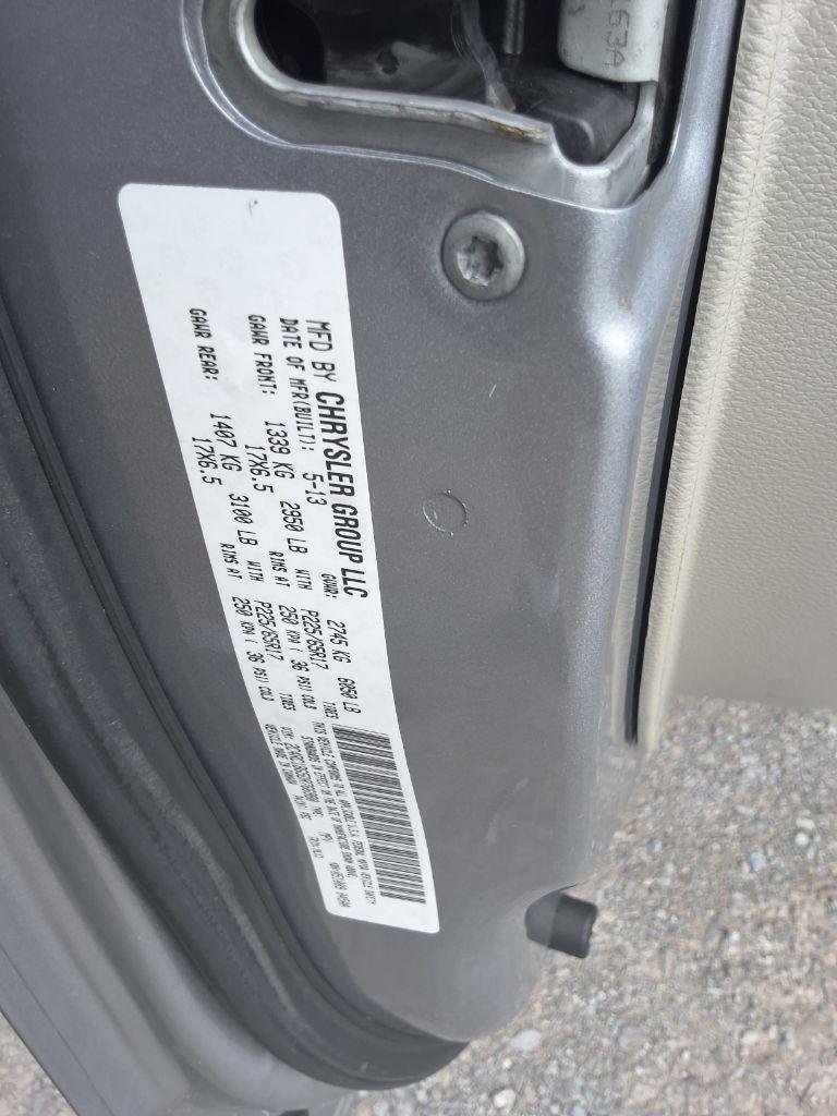 Chrysler Town & Country Touring 2013