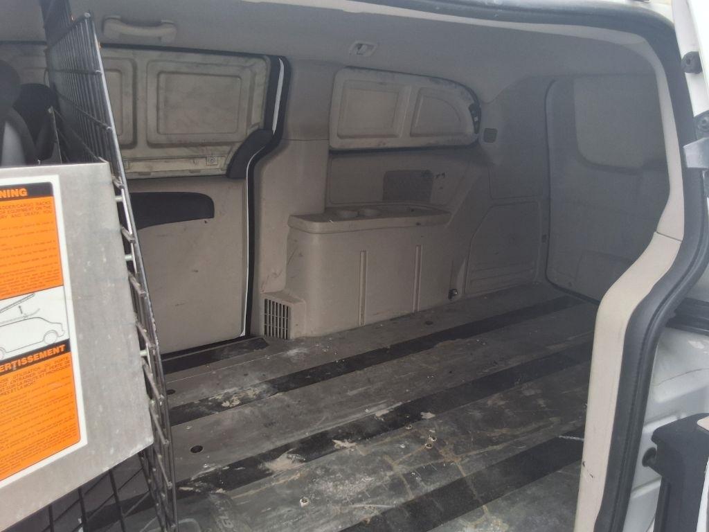 RAM Cargo Van Base 2014