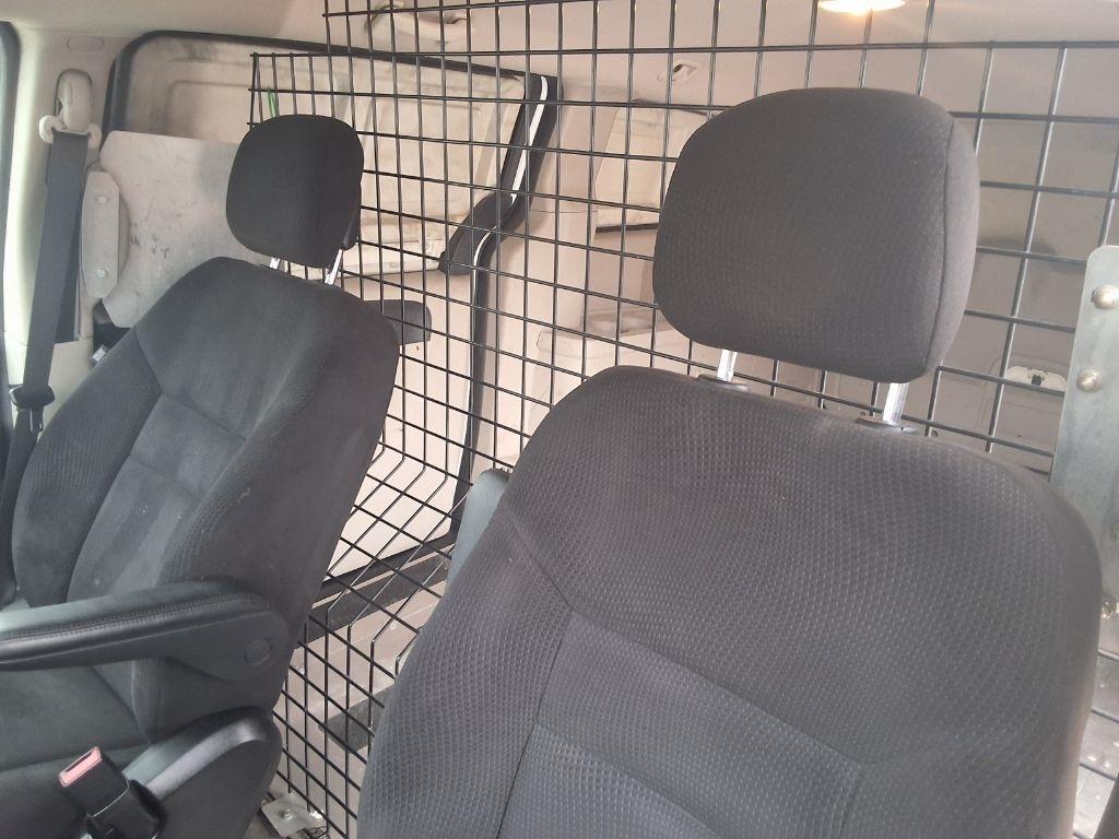 RAM Cargo Van Base 2014