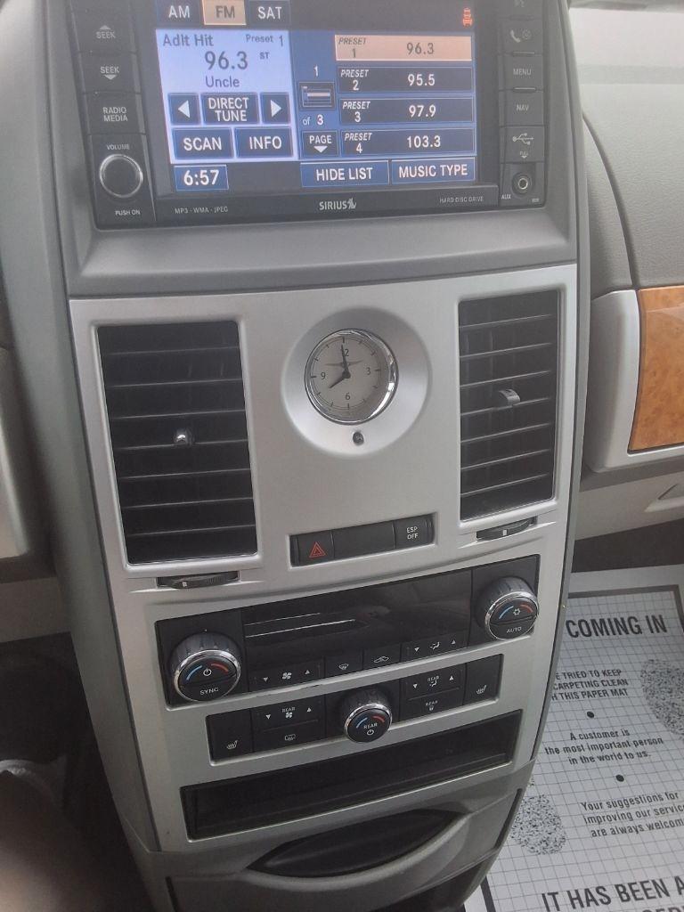 Chrysler Town & Country Limited 2008