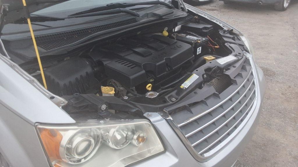 Chrysler Town & Country Limited 2008