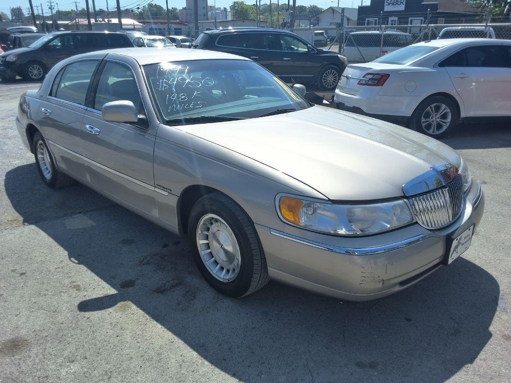 Lincoln Town Car Executive 1999