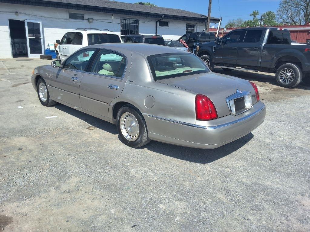 Lincoln Town Car Executive 1999