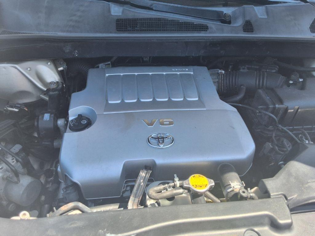 Toyota Highlander Base 4WD 2008
