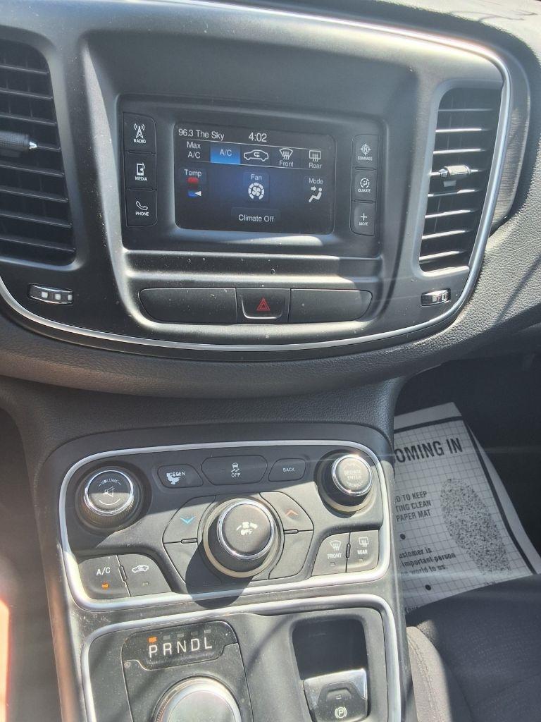 Chrysler 200 Limited 2015