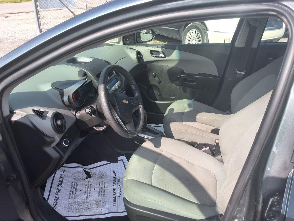 Chevrolet Sonic LS Auto Sedan 2013