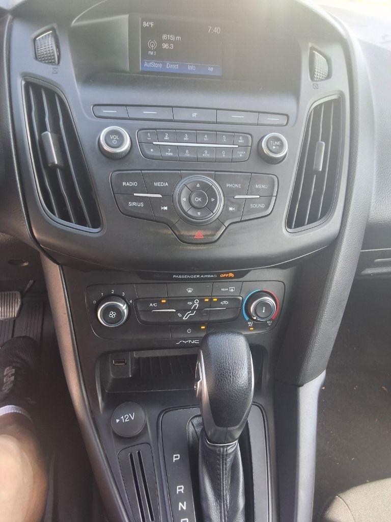 Ford Focus SE Sedan 2018