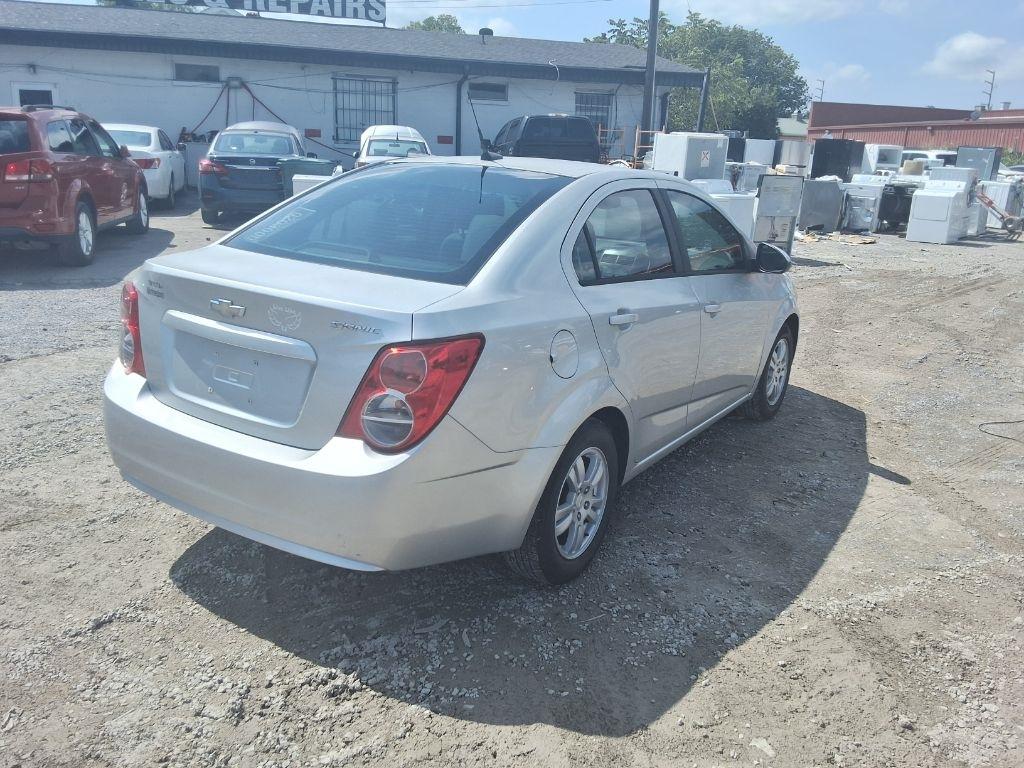 Chevrolet Sonic 2LS Sedan 2012
