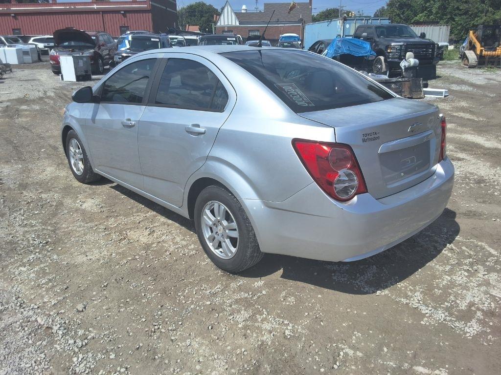 Chevrolet Sonic 2LS Sedan 2012
