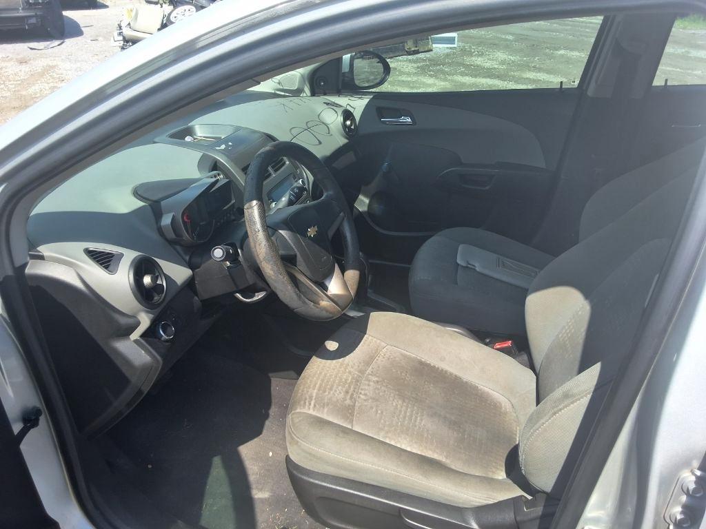 Chevrolet Sonic 2LS Sedan 2012