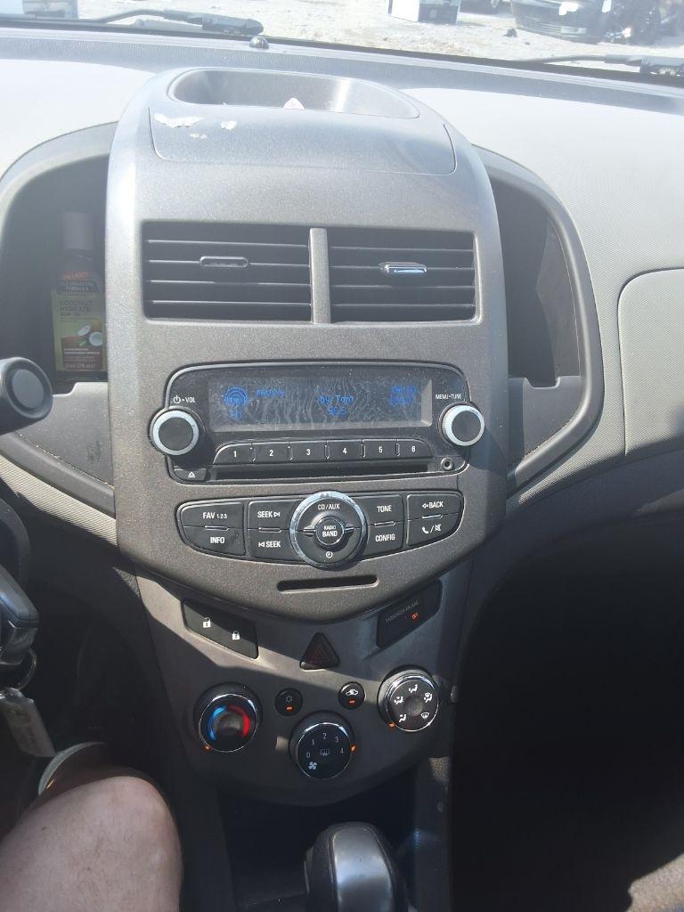 Chevrolet Sonic 2LS Sedan 2012