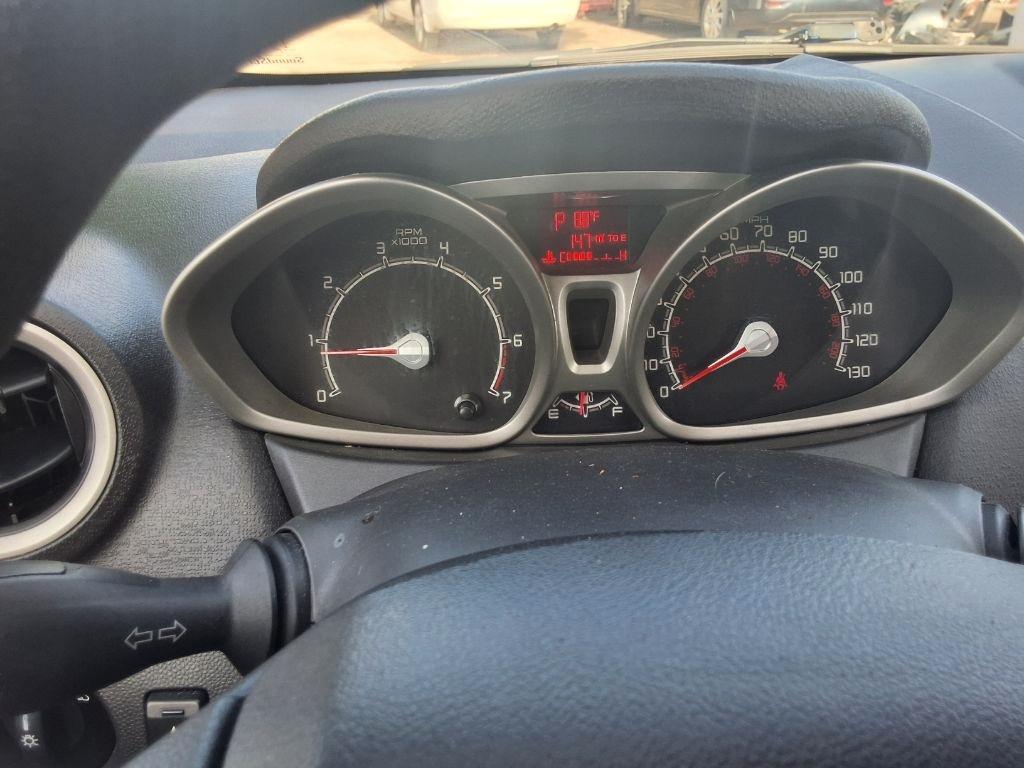 Ford Fiesta SE Sedan 2013
