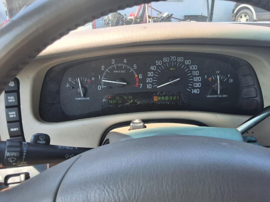 Buick Park Avenue Sedan 2002
