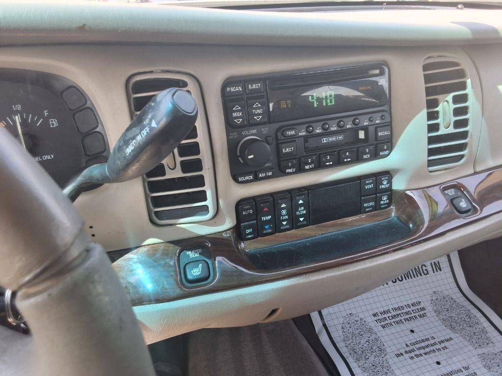 Buick Park Avenue Sedan 2002