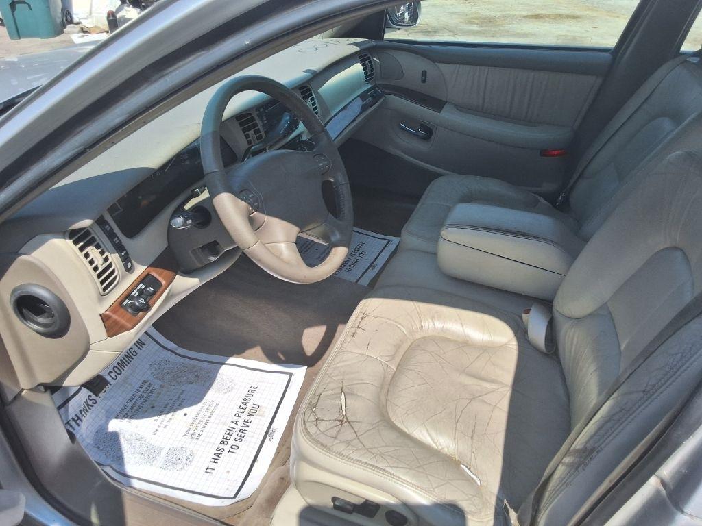 Buick Park Avenue Sedan 2002