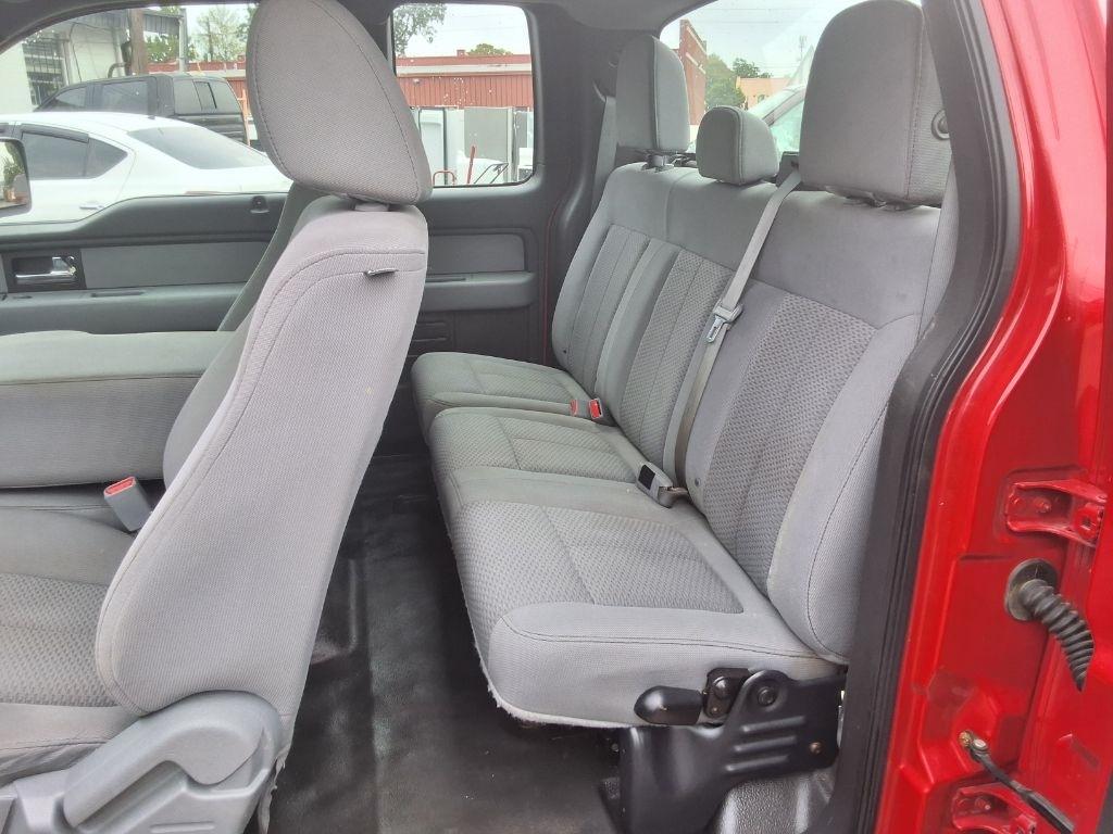 Ford F-150 XL SuperCab 8-ft. Bed 4WD 2013
