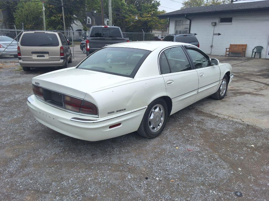 Buick Park Avenue Base 2000