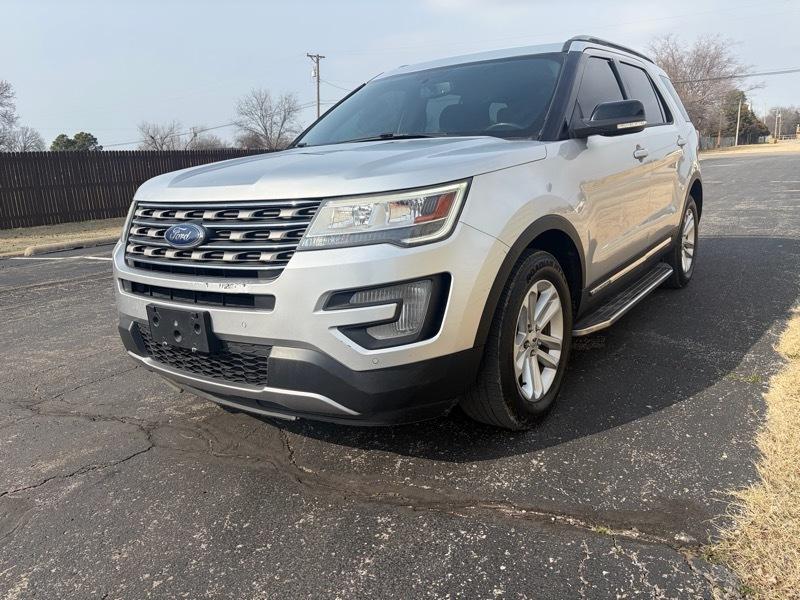 Ford Explorer 2WD 4dr V6 XLT 2017