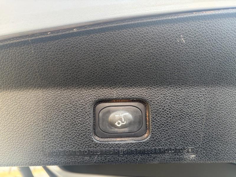 Ford Explorer 2WD 4dr V6 XLT 2017