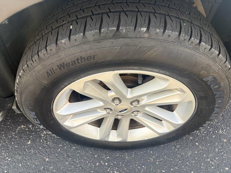 Ford Explorer 2WD 4dr V6 XLT 2017