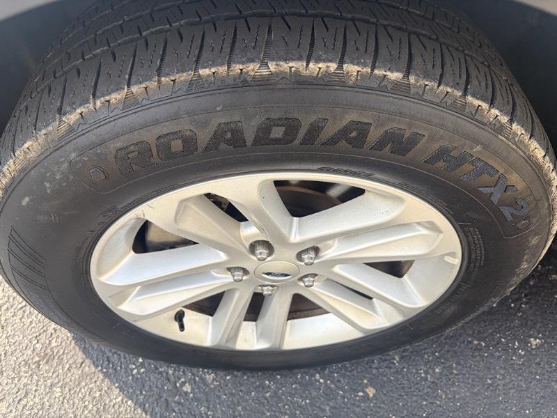 Ford Explorer 2WD 4dr V6 XLT 2017