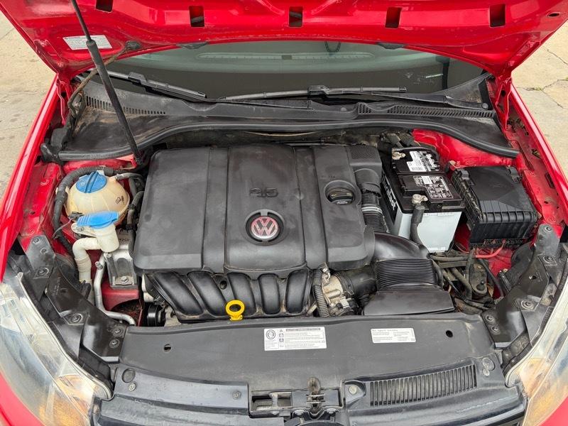 Volkswagen Jetta 2.5L w/ Sunroof 2014